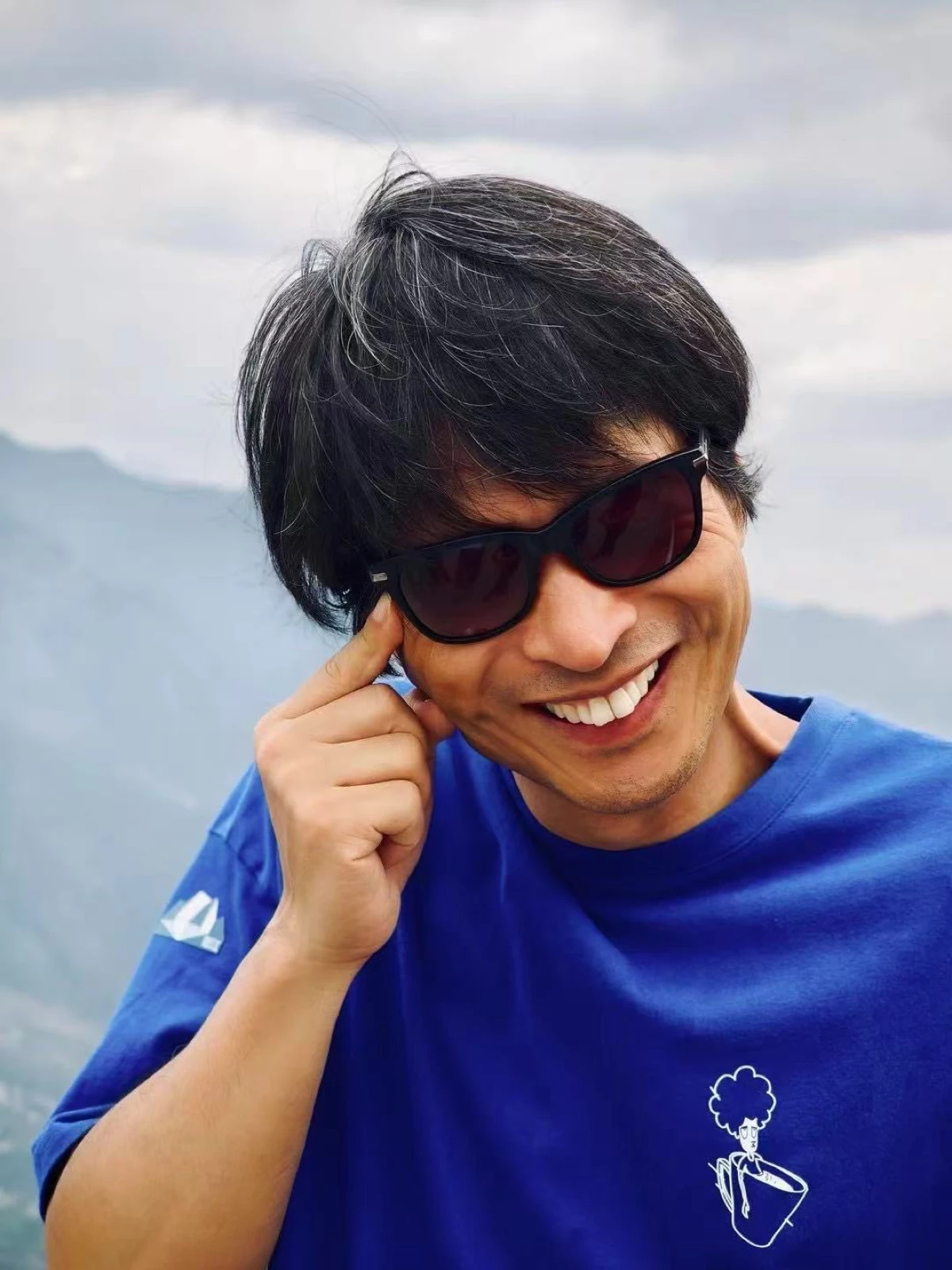 1757480960-Tee-M-changjing-2